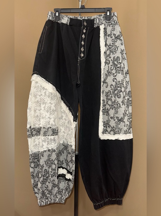 POL Pants - NWOT POL PATCHWORK BOHEMIAN PANTS. Size Large.